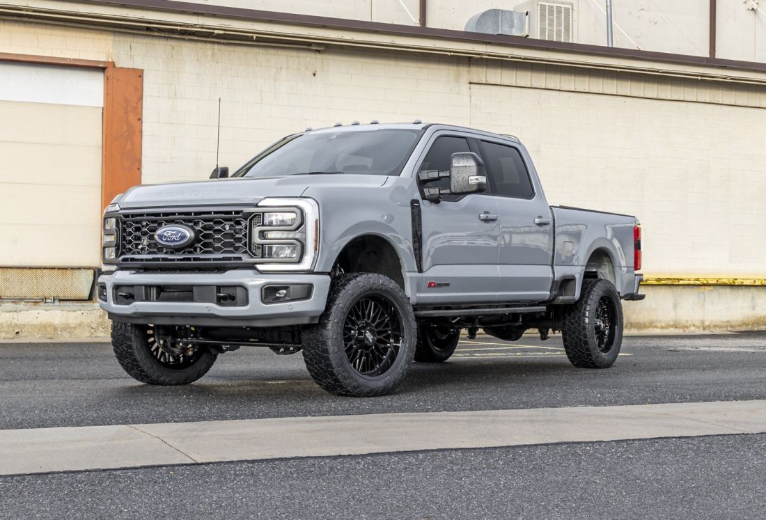 2.5" Coil Spring Front Lift Kit W/Falcon 2.1 Monotube Fronts And Tow Haul Rear Shocks - Ford Super Duty Diesel 4WD 2020-2025